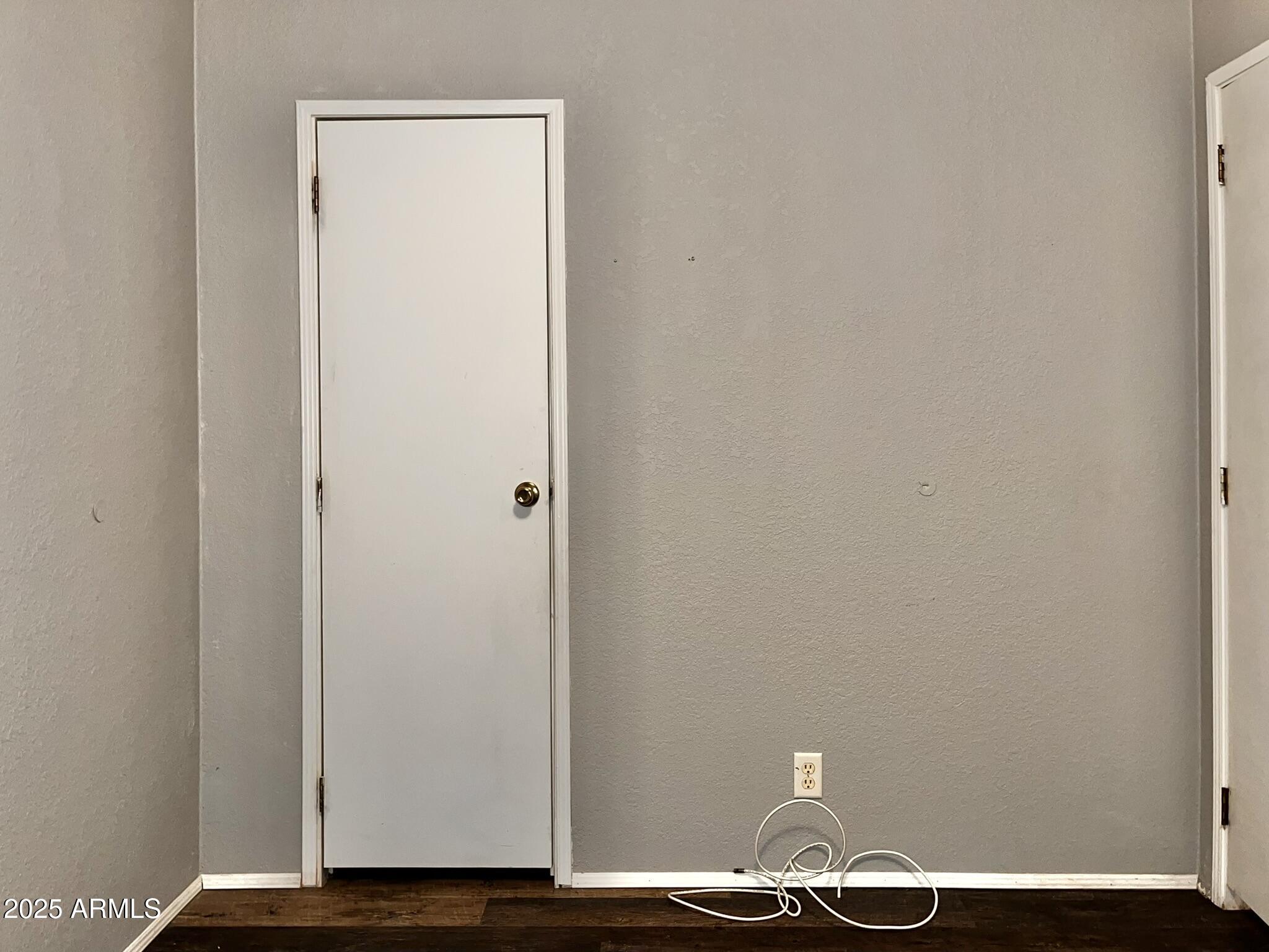 5943 North Bordeaux Road Rimrock, AZ 86335 - Photo 20 of 38 a view of a small space