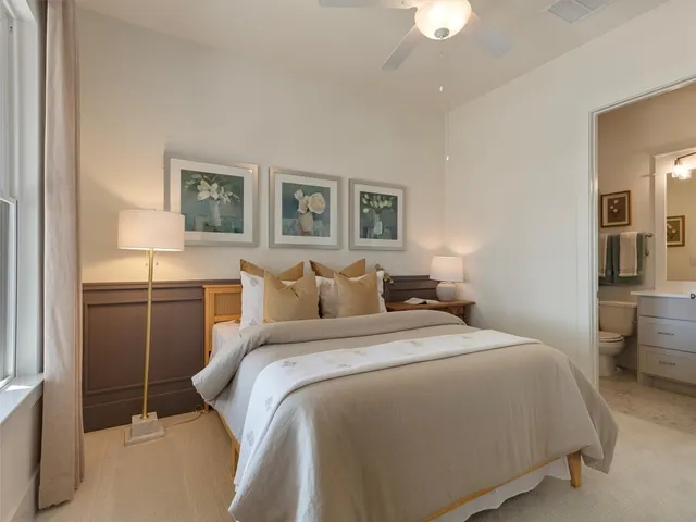 $1,025,000 | 151 Moonlight Drive, Smithville, TX 78957