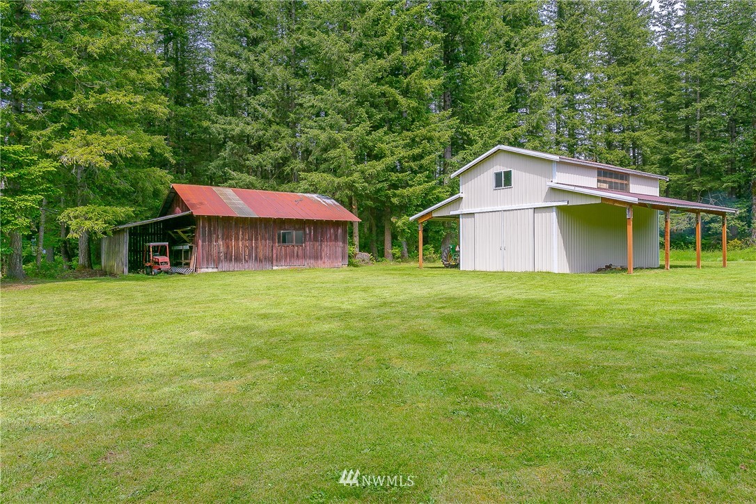 8980 Kendall Road Sumas, WA 98295 - Photo 37 of 39 a view of a house with a yard