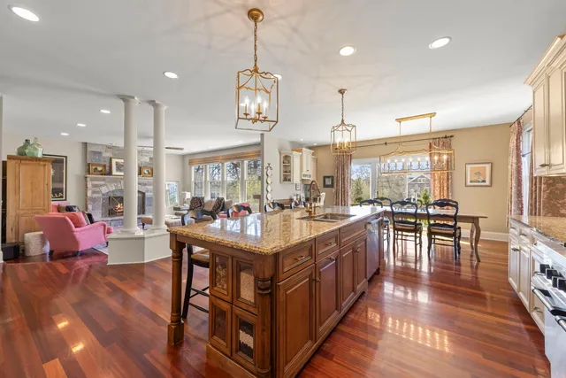 $1,385,000 | 4804 Northcott Avenue, Downers Grove, IL 60515