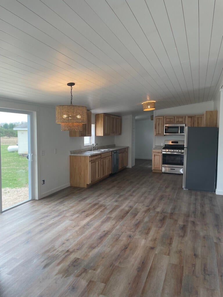 11323 Sherman Road Frederic, MI 49733 - Photo 10 of 25 Gallery Image 10