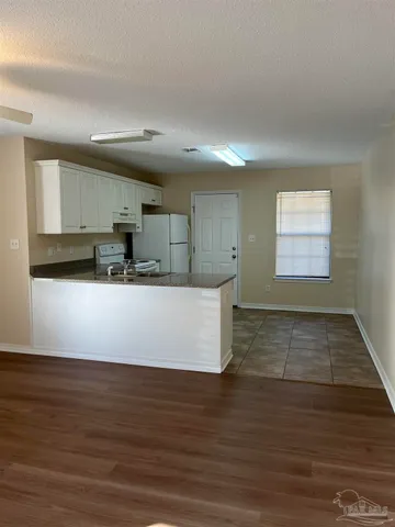 $1,100 | 9916 Guidy Lane, Unit 201, Pensacola, FL 32514