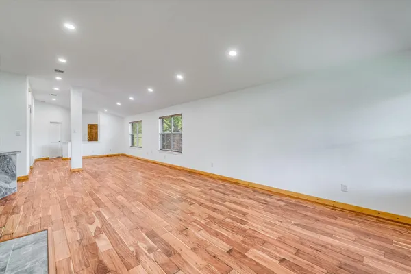 $2,100 | 702 Bent Wood Place, Round Rock, TX 78665