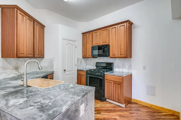 $2,100 | 702 Bent Wood Place, Round Rock, TX 78665