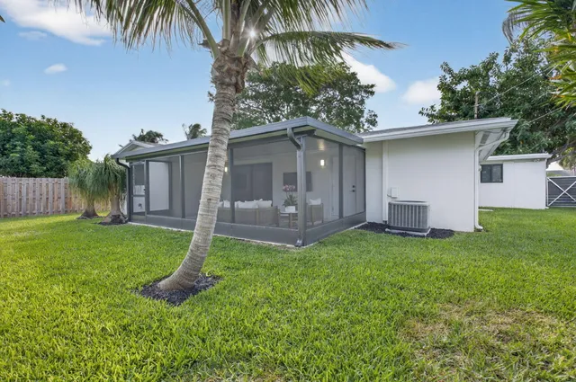 $7,500 | 513 Lindell Boulevard, Delray Beach, FL 33444