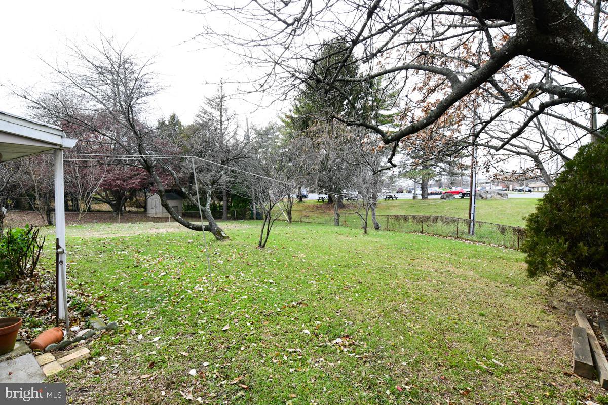 8 Woodland Road Reading, PA 19610 - Photo 5 of 29 Rear Yard