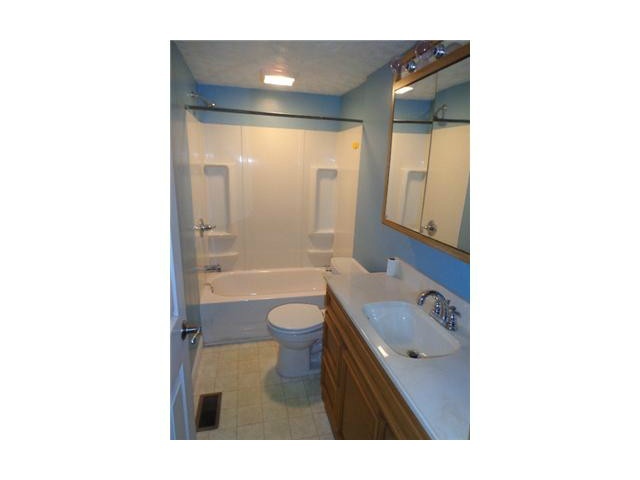 1572 Ault Road Urbana, OH 43078 - Photo 9 of 25