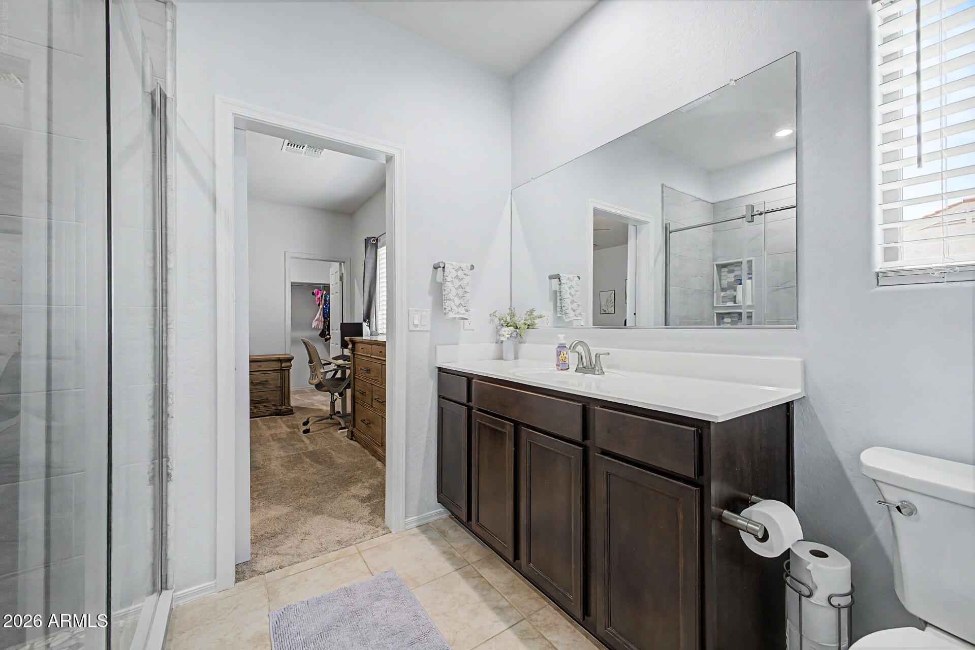 25954 West Swilling Road Buckeye, AZ 85396 - Photo 18 of 35 Primary Bath