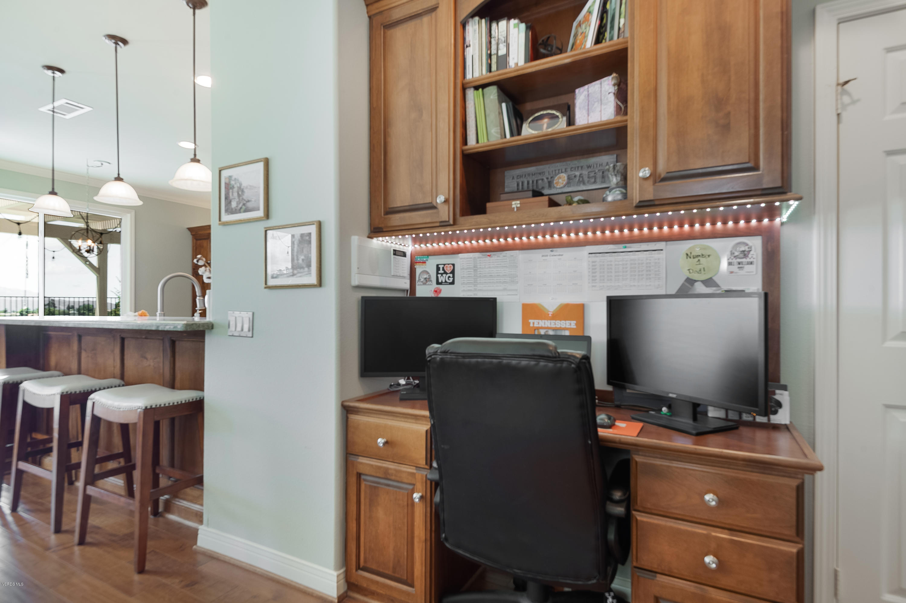 2452 Gillingham Circle Thousand Oaks, CA 91362 - Photo 15 of 43 a room with furniture and a flat screen tv