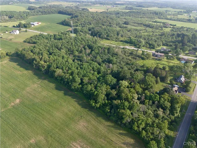 $425,000 | 615 Higby, New Hartford, NY 13413