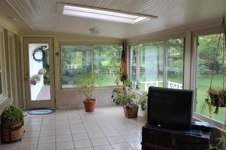 2241 Hume Road Lexington, KY 40516 - Photo 32 of 38 Photo 32