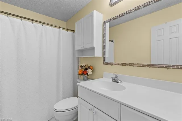 $419,000 | 801 Gretchen Lane, Greensboro, NC 27410