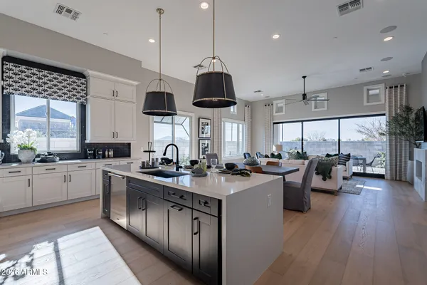 $1,250,000 | 3346 South Stuart Court, Gilbert, AZ 85297