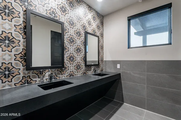 $1,250,000 | 3346 South Stuart Court, Gilbert, AZ 85297