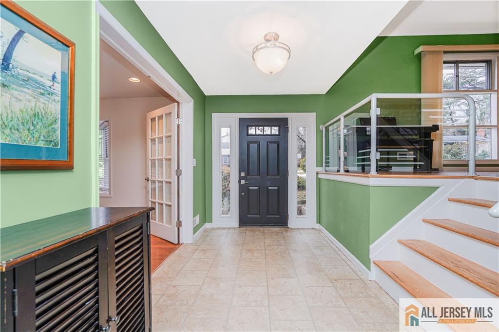 11 Agate Road East Brunswick, NJ 08816 - Photo 4 of 49