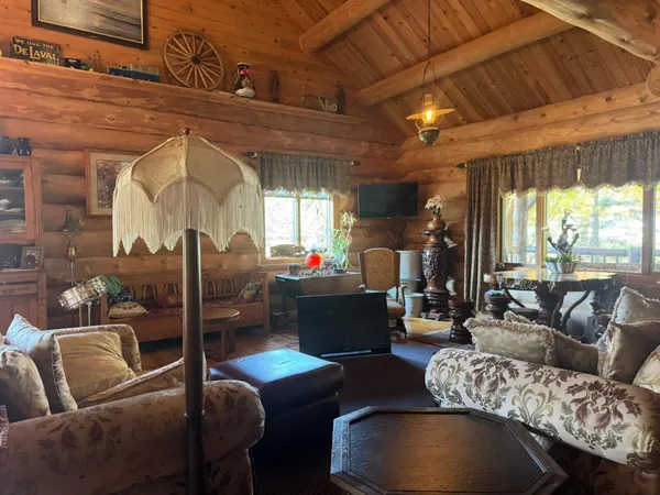 $550,000 | 29633 390th Street, Le Sueur, MN 56058