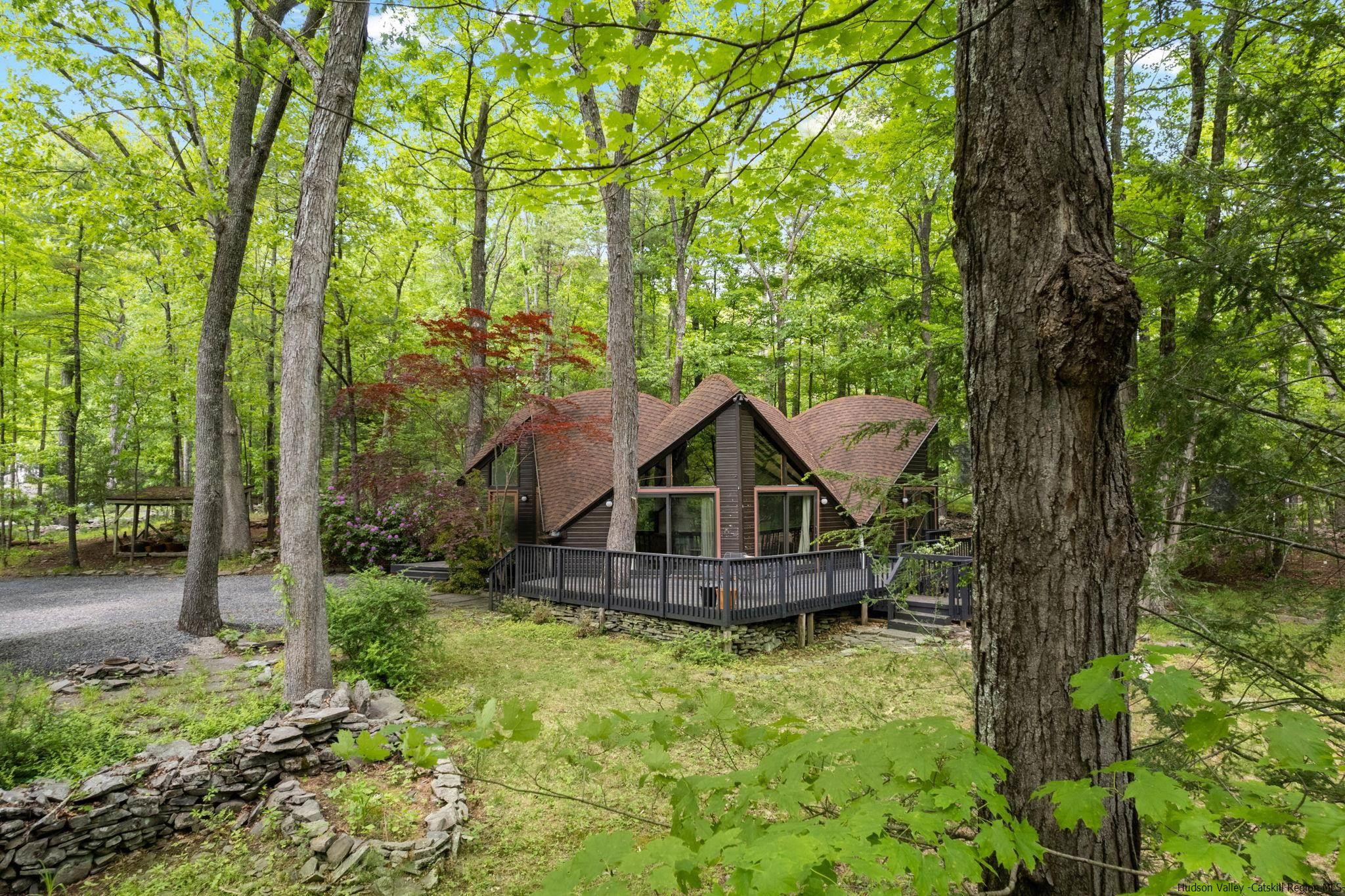151 Schildknecht Road Hurley, NY 12443 - Photo 4 of 35 Photo 4