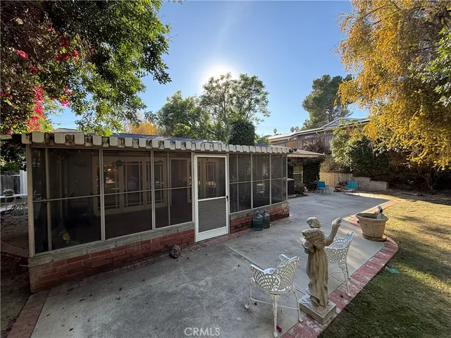 $995,000 | 20313 Aetna Street, Woodland Hills, CA 91367