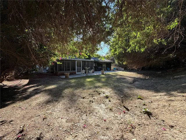 $995,000 | 20313 Aetna Street, Woodland Hills, CA 91367