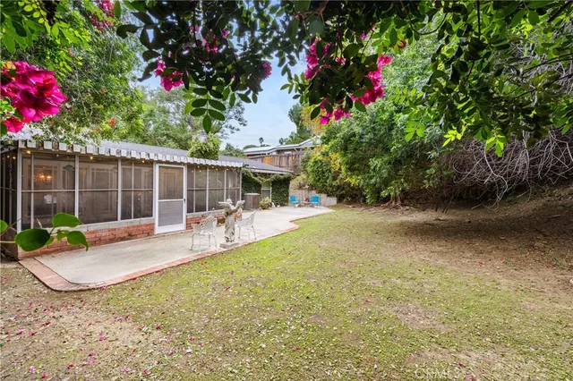 $995,000 | 20313 Aetna Street, Woodland Hills, CA 91367