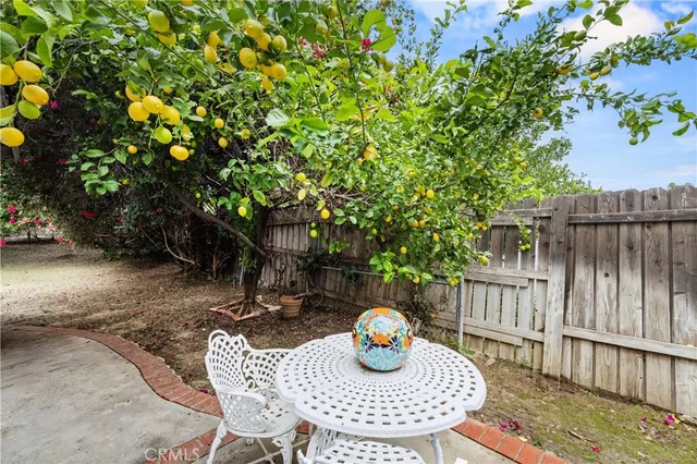 $995,000 | 20313 Aetna Street, Woodland Hills, CA 91367