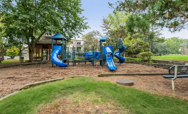 $165,000 | 1459 North Winslowe Drive, Unit 301, Palatine, IL 60074