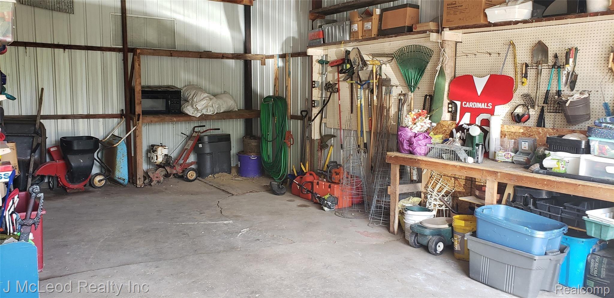 2460 Barnes Road Millington, MI 48746 - Photo 31 of 37 20190730_160402.jpg