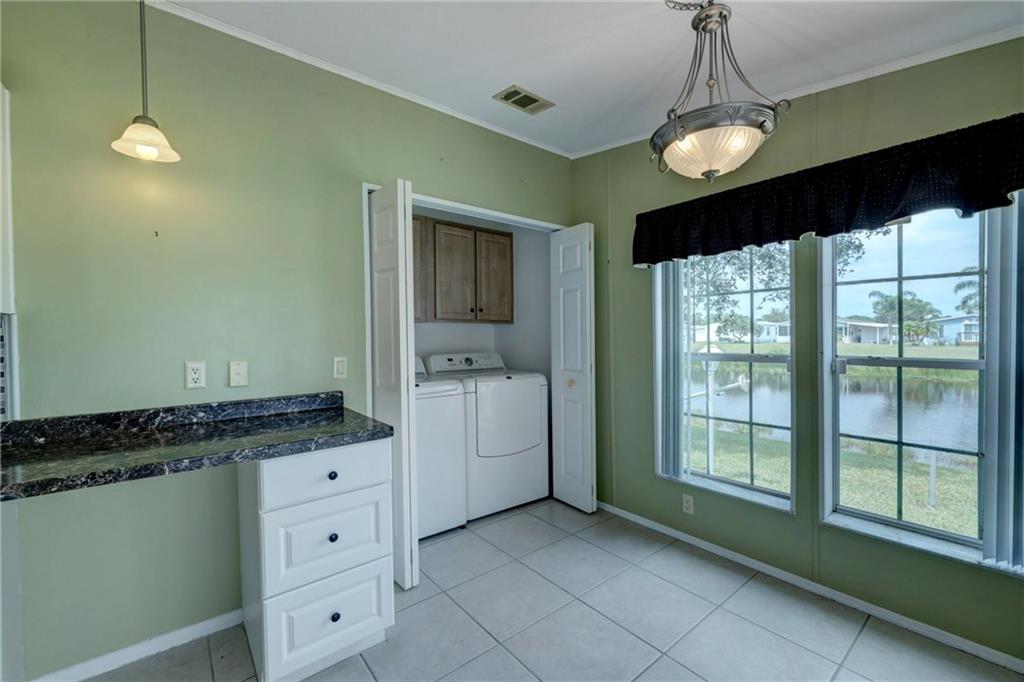 544 Thames Bluff Ridge Fort Pierce, FL 34982 - Photo 11 of 30 Gallery Image 11