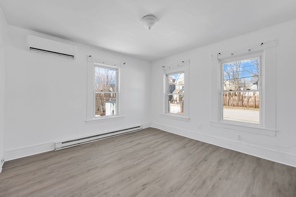 10 Hemlock Court Springfield, MA 01105 - Photo 12 of 23