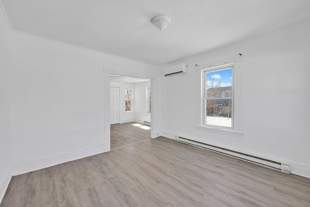 10 Hemlock Court Springfield, MA 01105 - Photo 8 of 23