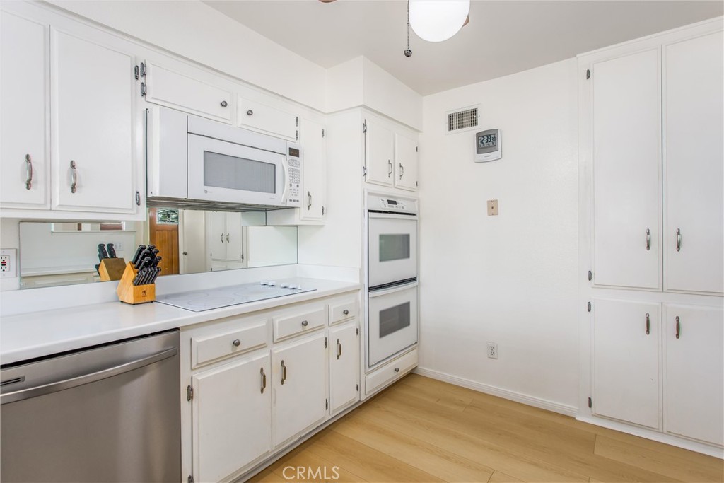 199 Summit View Drive, Unit E Calimesa, CA 92320 - Photo 12 of 31