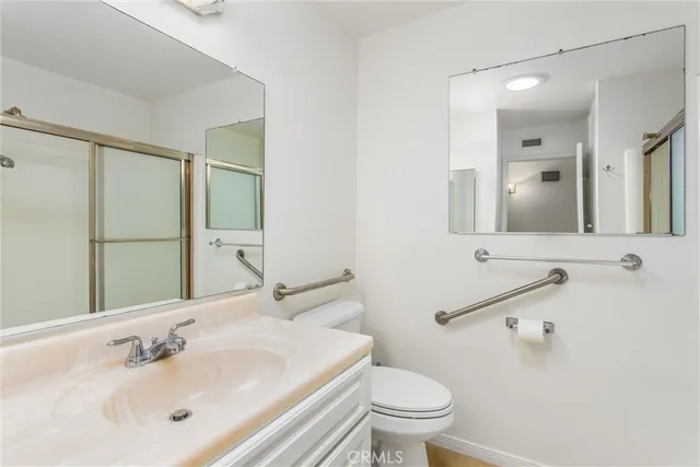 $333,999 | 199 Summit View Drive, Unit E, Calimesa, CA 92320