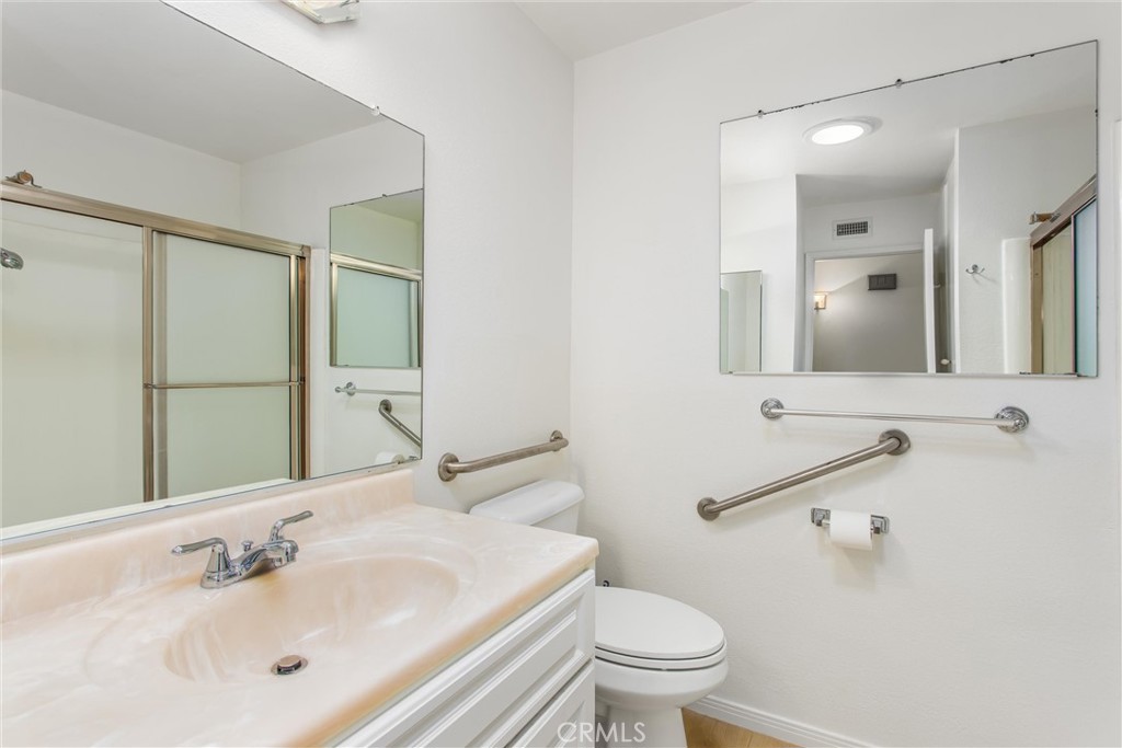 199 Summit View Drive, Unit E Calimesa, CA 92320 - Photo 18 of 31