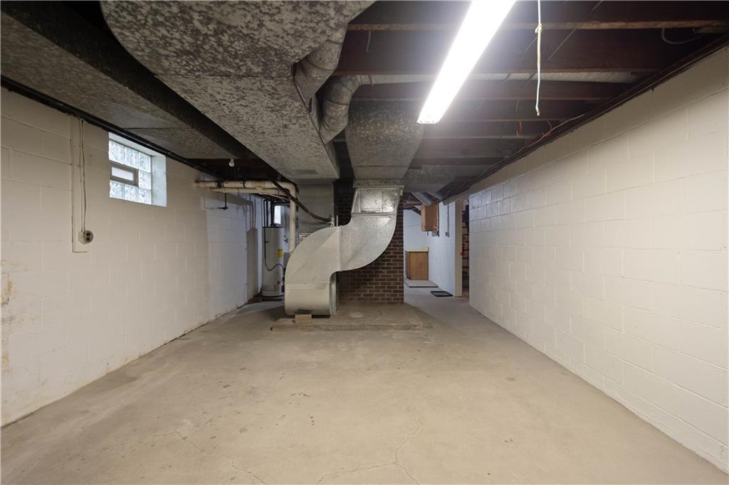 112 Washington Avenue Midway, PA 15060 - Photo 23 of 33 a view of a big room with staircase