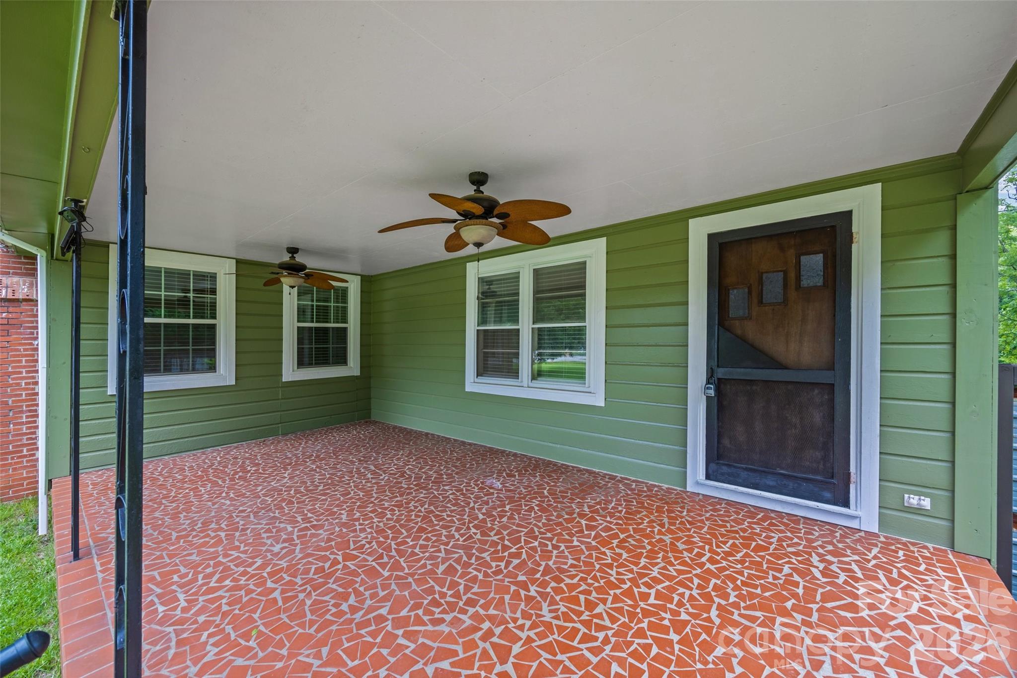 194 East Old Limestone Road York, SC 29745 - Photo 2 of 48 Gallery Image 2