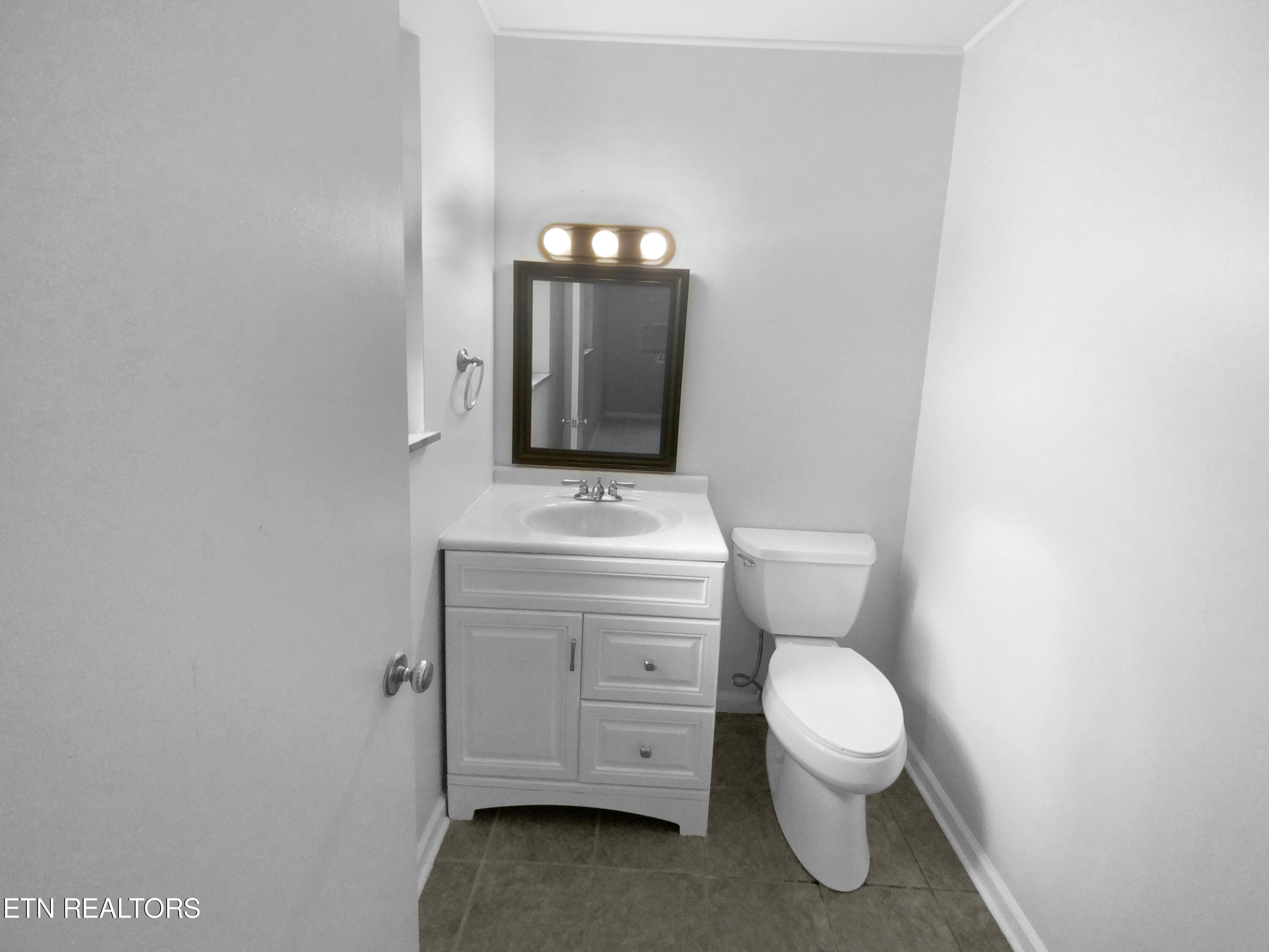 799 West Outer Drive Oak Ridge, TN 37830 - Photo 17 of 25 listing_14