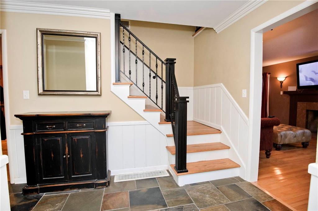 6230 Dean Road Indianapolis, IN 46220 - Photo 6 of 23 Gallery Image 6