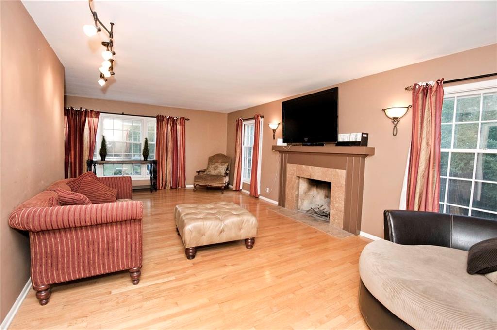 6230 Dean Road Indianapolis, IN 46220 - Photo 7 of 23 Gallery Image 7