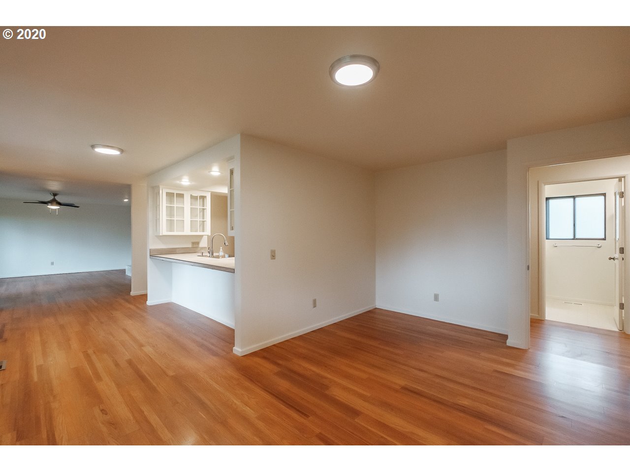 30484 Ty Valley Road Lebanon, OR 97355 - Photo 11 of 32 Gallery Image 11