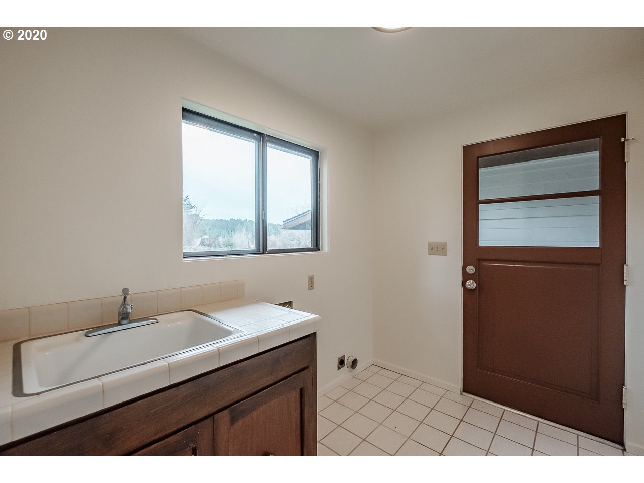 30484 Ty Valley Road Lebanon, OR 97355 - Photo 16 of 32 Gallery Image 16