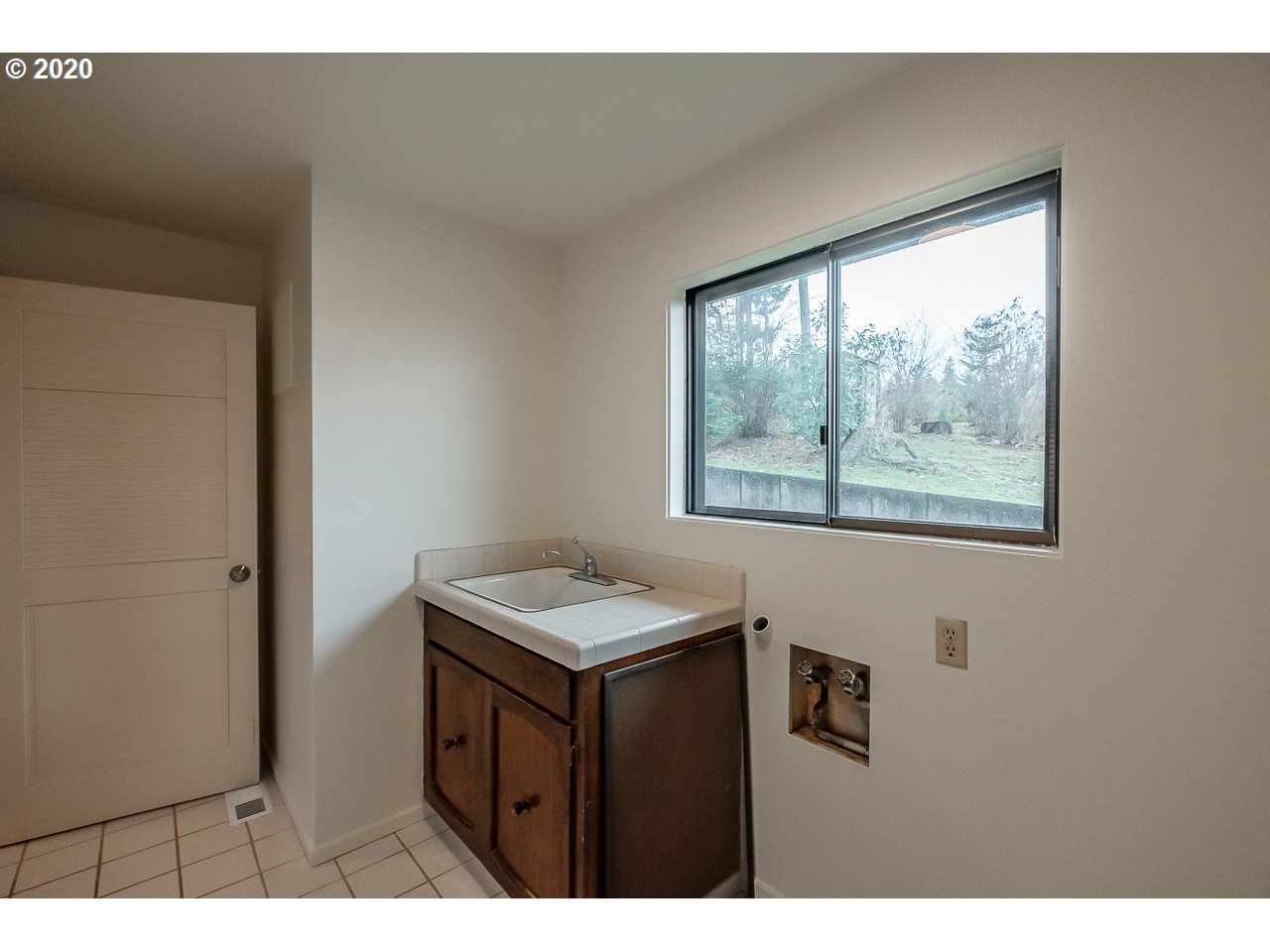 30484 Ty Valley Road Lebanon, OR 97355 - Photo 17 of 32 Gallery Image 17