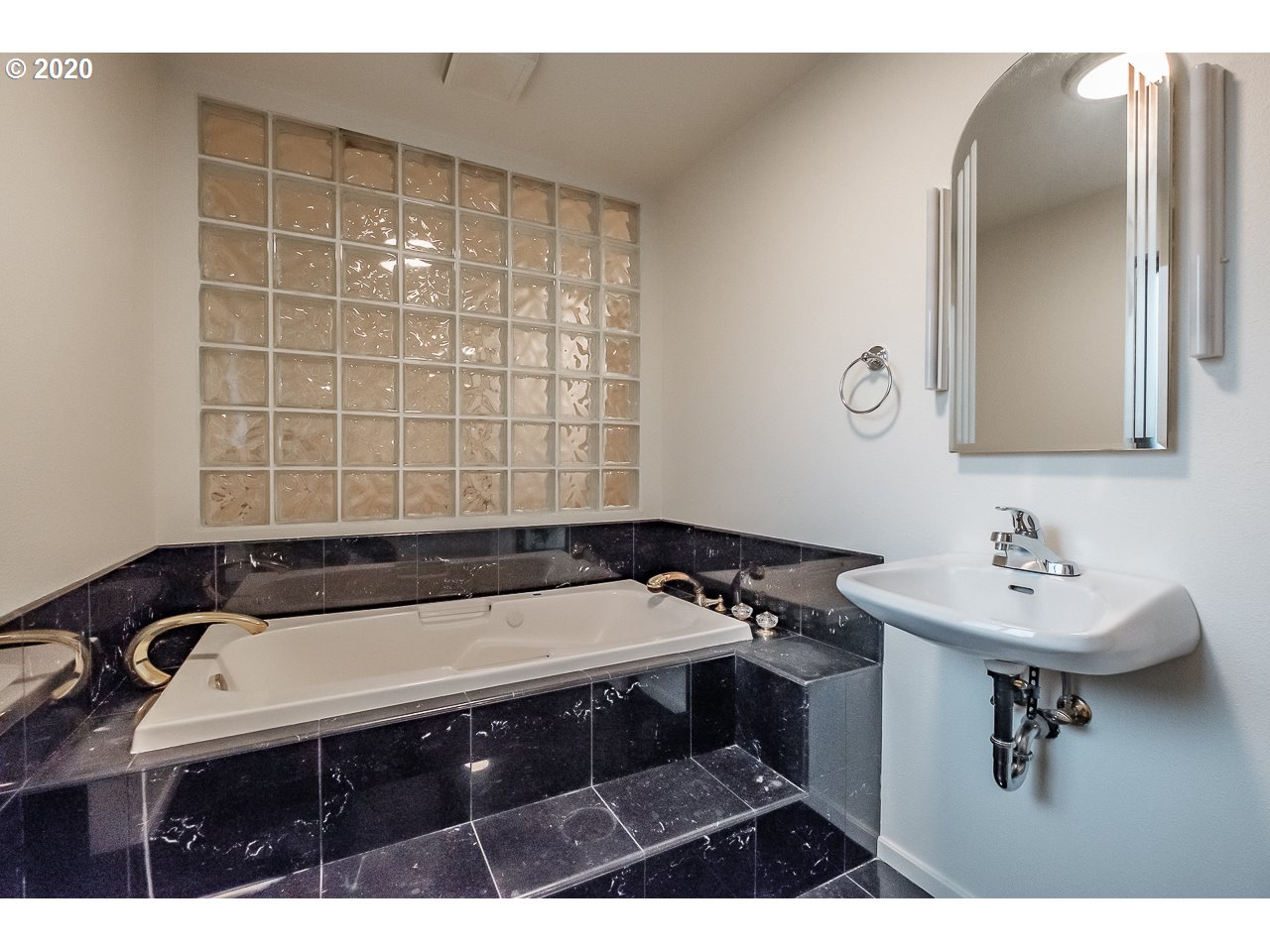 30484 Ty Valley Road Lebanon, OR 97355 - Photo 23 of 32 Gallery Image 23