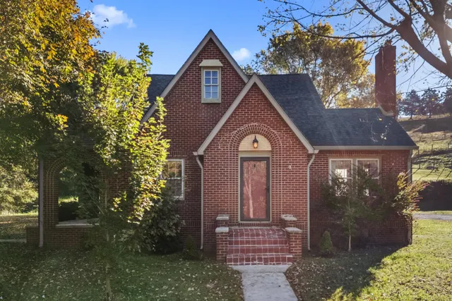 $385,000 | 1575 Thompson Creek Road, Morristown, TN 37813