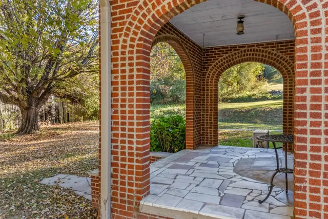 $385,000 | 1575 Thompson Creek Road, Morristown, TN 37813