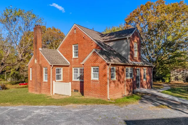 $385,000 | 1575 Thompson Creek Road, Morristown, TN 37813