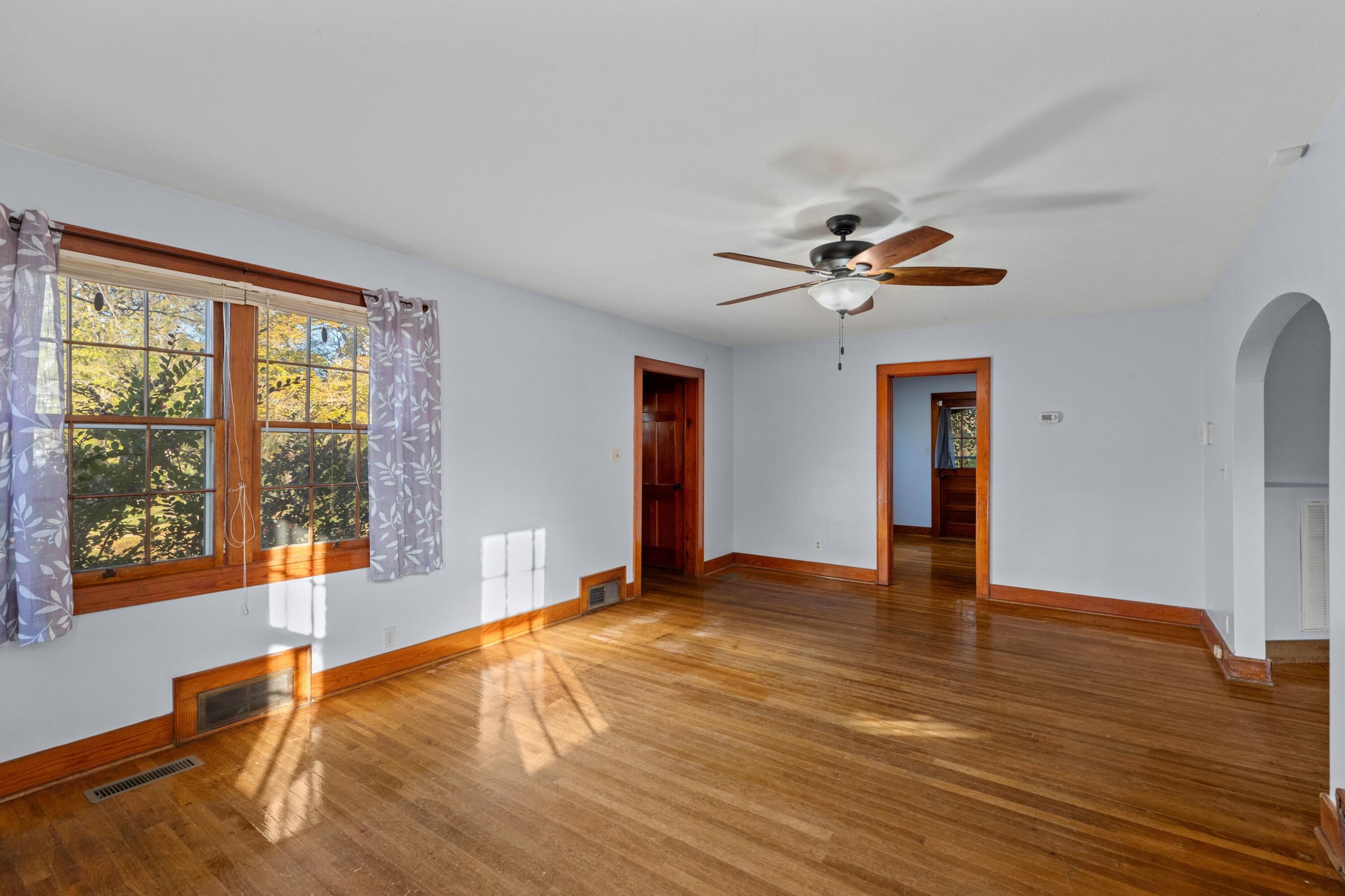 1575 Thompson Creek Road Morristown, TN 37813 - Photo 9 of 57 Thompson Creek RD