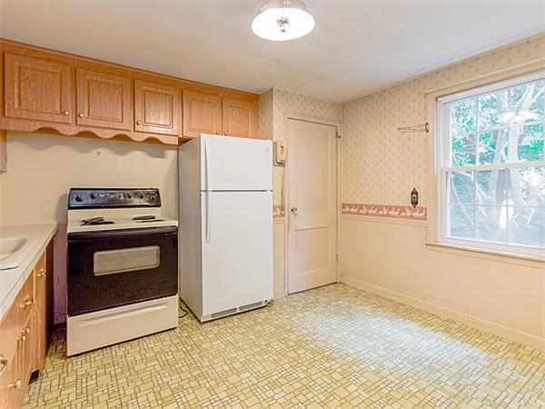 1187 Trapelo Road Waltham, MA 02451 - Photo 9 of 17 Gallery Image 9