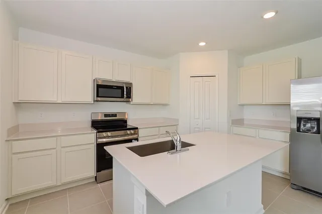 $2,245 | 3028 West Chicago Avenue, Haines City, FL 33844