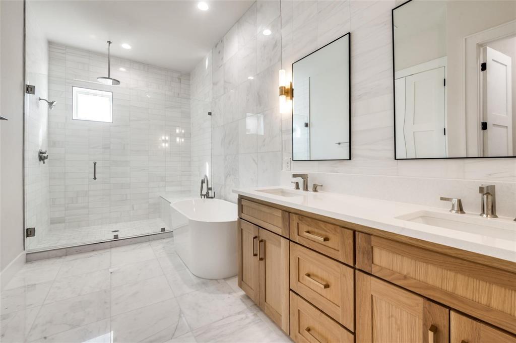 250 East Dallas Road, Unit 124 Grapevine, TX 76051 - Photo 11 of 27 Gallery Image 11