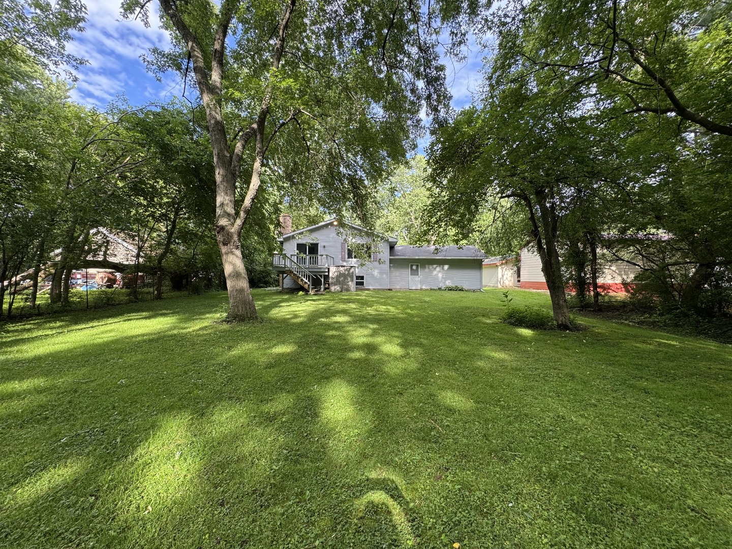 8421 Hickory Nut Grove Road Cary, IL 60013 - Photo 3 of 24